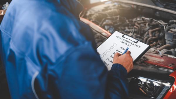 Top 5 piese auto de verificat inainte de a pleca in vacanta